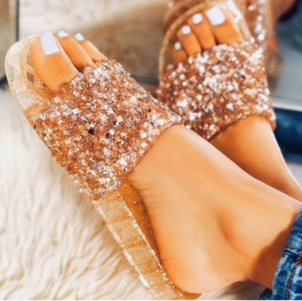 HP🎉🎉🎉Gold embellished slides